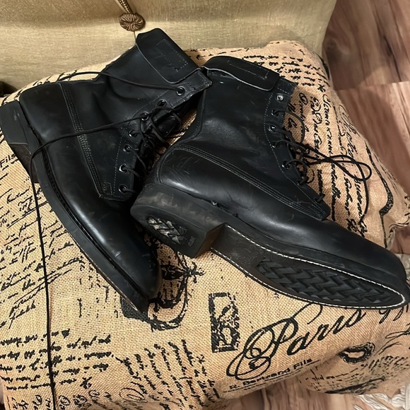 Cove Shoe Company DLA 100-85-C-4146